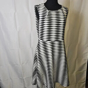Shelby & Palmer abstract‎ black and white dress